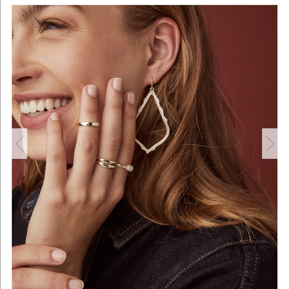 Gold sophee drop earrings